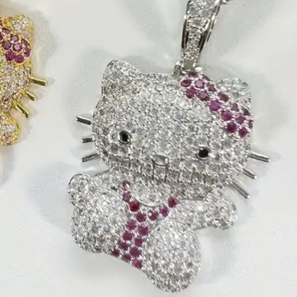 Hello Kitty Bling Sparkling Necklace - Picture 3 of 3